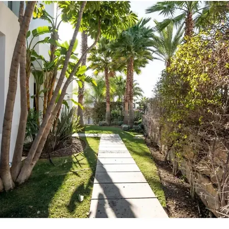 Magnifique Contemporaine Villa *