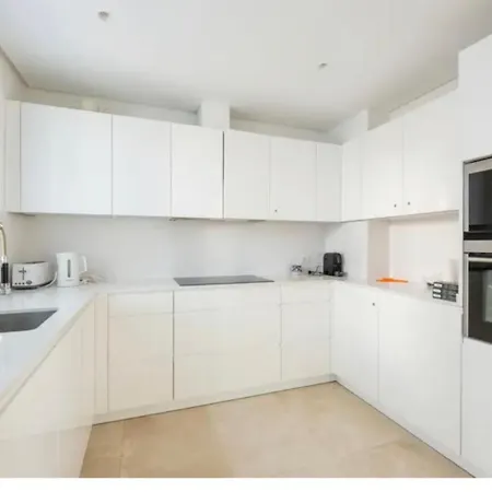 Magnifique Contemporaine فيلة ماربيا