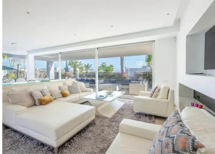 Magnifique Contemporaine Villa *