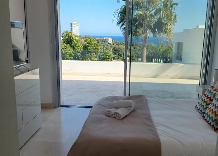 Magnifique Contemporaine Villa *